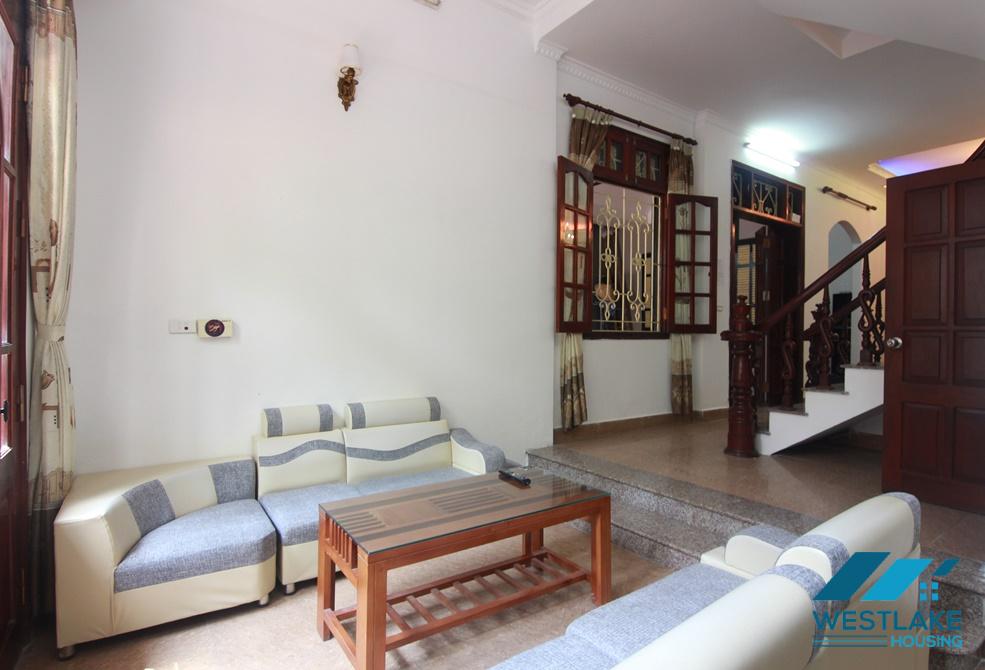 An affordable 5 bedroom house for rent in Nghi Tam, Tay Ho