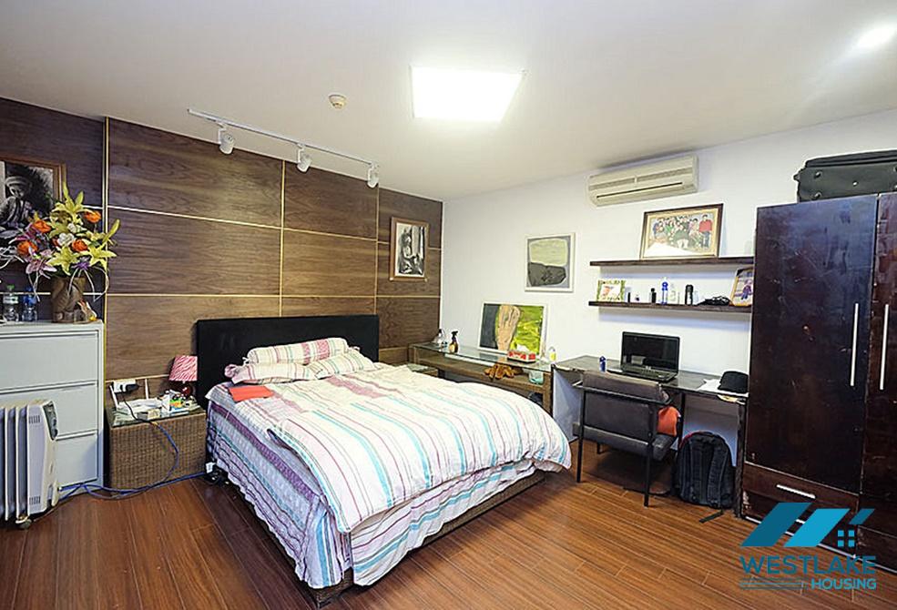 Cho thuê nhà 2 tầng xinh xắn tại khu vực Ciputra, Tây Hồ, Hà Nội