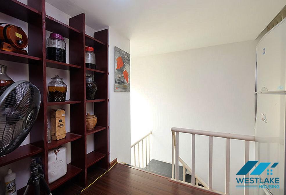 Cho thuê nhà 2 tầng xinh xắn tại khu vực Ciputra, Tây Hồ, Hà Nội
