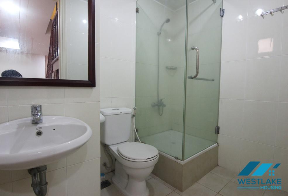 Cho thuê căn hộ thông tầng ấm cúng 4 phòng ngủ tại tòa E1, Ciputra, Tây Hồ, Hà Nội