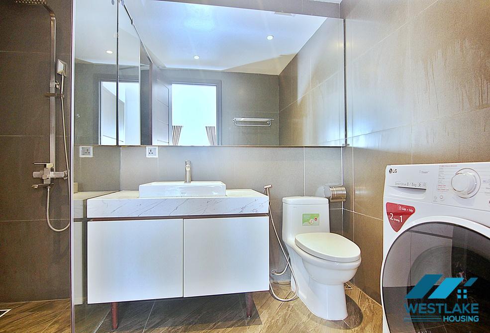 An elegant apartment on top floor for rent on Tu Hoa street, Tay Ho, Ha Noi