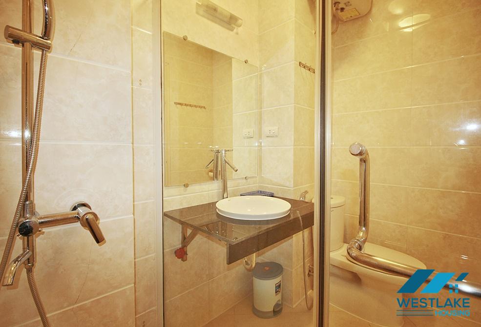 Affordable price 02 bedrooms apartment for rent in Tu Hoa area, Tay Ho, Ha Noi