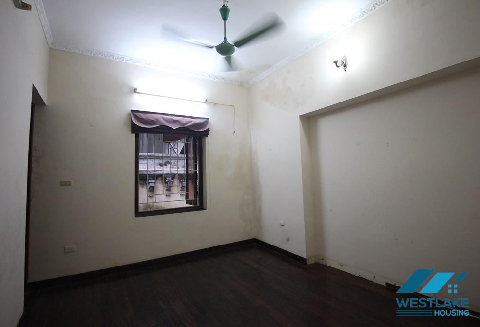 A 5 bedroom house with big yard for rent in Nghi Tam, Tay Ho