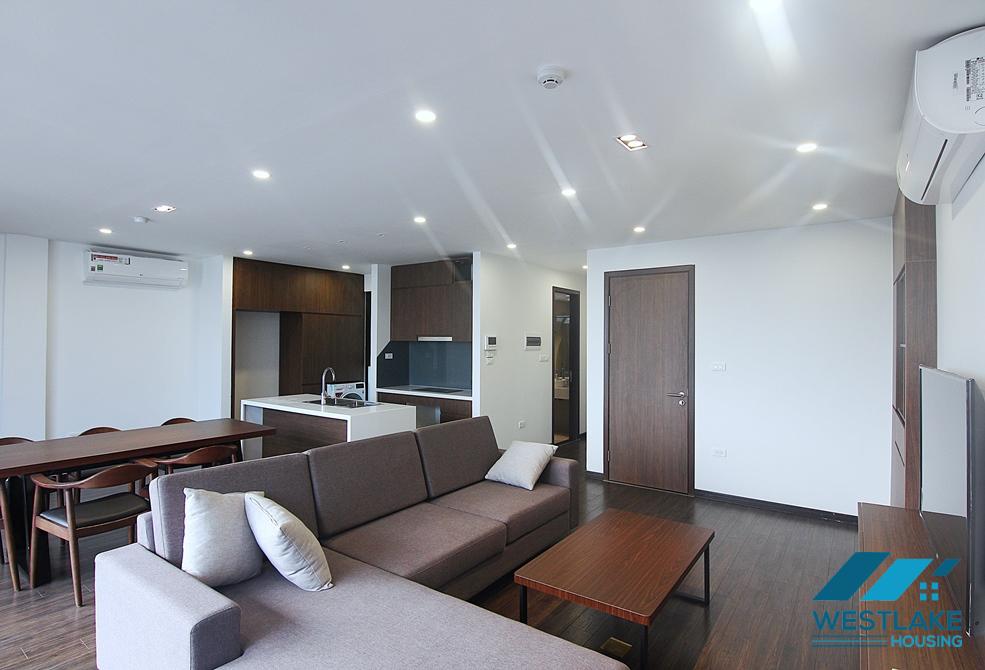 Cho Thuê Căn Hộ 2 Phòng Ngủ Mới Đẹp, Hiện Đại, Ban Công View Hồ Sáng Thoáng Tại Đường Tô Ngọc Vân, Tây Hồ, Hà Nội