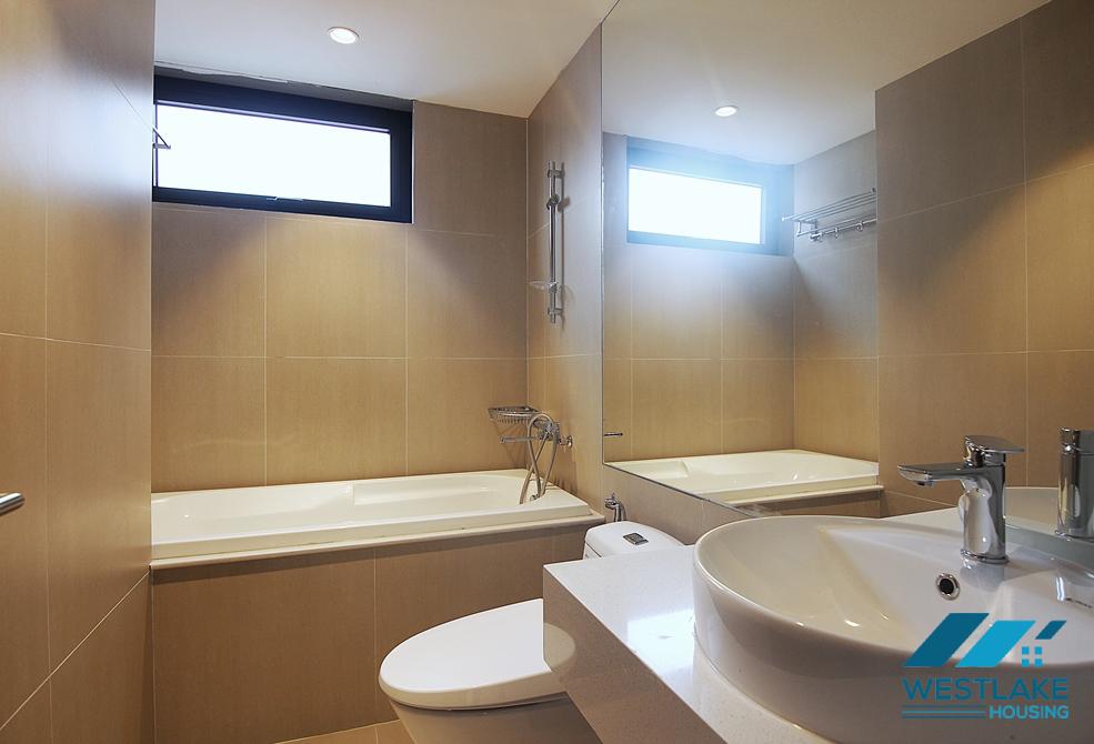 Cho Thuê Căn Hộ 2 Phòng Ngủ Mới Đẹp, Hiện Đại, Ban Công View Hồ Sáng Thoáng Tại Đường Tô Ngọc Vân, Tây Hồ, Hà Nội