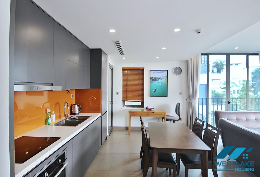 Lake view two bedrooms apartment for rent on Tu Hoa street, Tay Ho, Ha Noi
