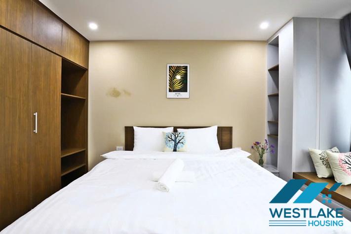 Cho Thuê Căn Hộ 2 Phòng Ngủ Mới Đẹp, Hiện Đại View  Hồ Sáng Thoáng Tại Âu Cơ Tây Hồ, Hà Nội