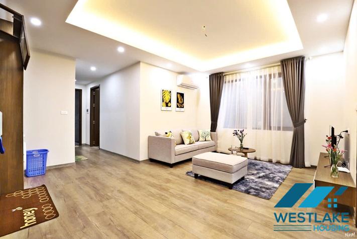 Cho Thuê Căn Hộ 2 Phòng Ngủ Mới Đẹp, Hiện Đại View  Hồ Sáng Thoáng Tại Âu Cơ Tây Hồ, Hà Nội