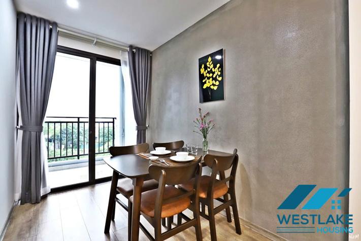 Cho Thuê Căn Hộ 2 Phòng Ngủ Mới Đẹp, Hiện Đại View  Hồ Sáng Thoáng Tại Âu Cơ Tây Hồ, Hà Nội