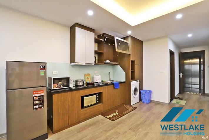 Cho Thuê Căn Hộ 2 Phòng Ngủ Mới Đẹp, Hiện Đại View  Hồ Sáng Thoáng Tại Âu Cơ Tây Hồ, Hà Nội