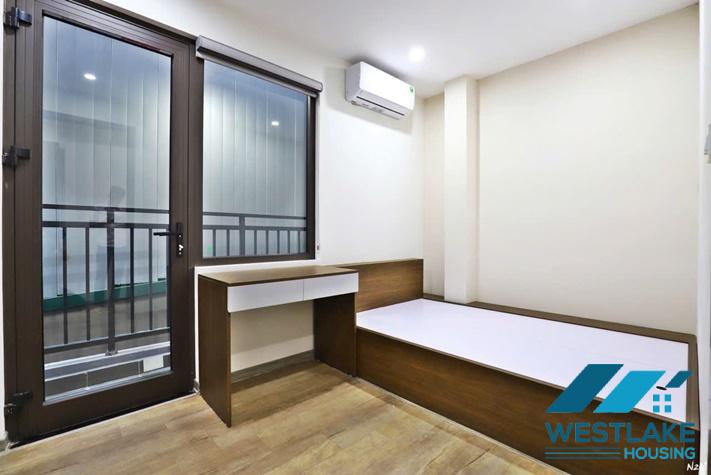 Cho Thuê Căn Hộ 2 Phòng Ngủ Mới Đẹp, Hiện Đại View  Hồ Sáng Thoáng Tại Âu Cơ Tây Hồ, Hà Nội