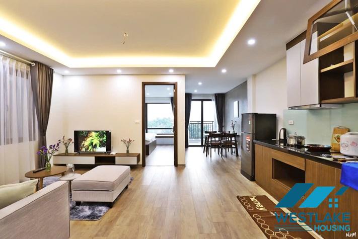 Cho Thuê Căn Hộ 2 Phòng Ngủ Mới Đẹp, Hiện Đại View  Hồ Sáng Thoáng Tại Âu Cơ Tây Hồ, Hà Nội