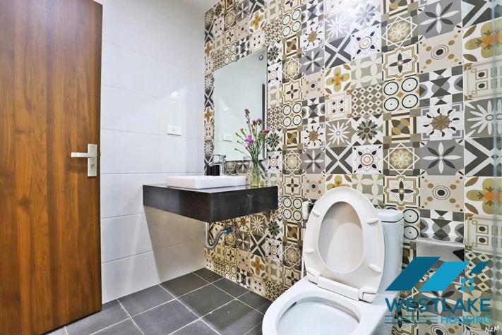 Căn Hộ 2 Phòng Ngủ Mới Đẹp , Hiện Đại View Hồ Thoáng Sáng Cho Thuê Tại Âu Cơ Tây Hồ, Hà Nội