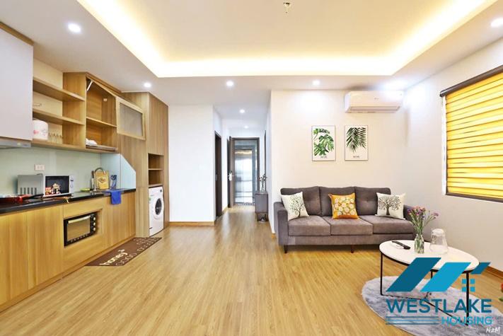 Căn Hộ 2 Phòng Ngủ Mới Đẹp , Hiện Đại View Hồ Thoáng Sáng Cho Thuê Tại Âu Cơ Tây Hồ, Hà Nội