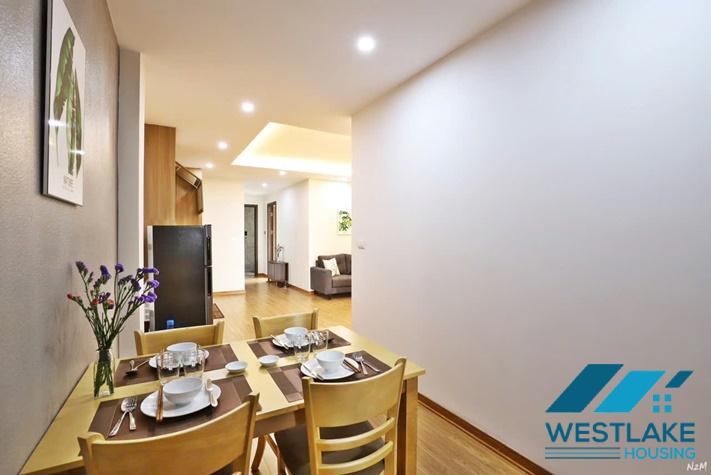 Căn Hộ 2 Phòng Ngủ Mới Đẹp , Hiện Đại View Hồ Thoáng Sáng Cho Thuê Tại Âu Cơ Tây Hồ, Hà Nội