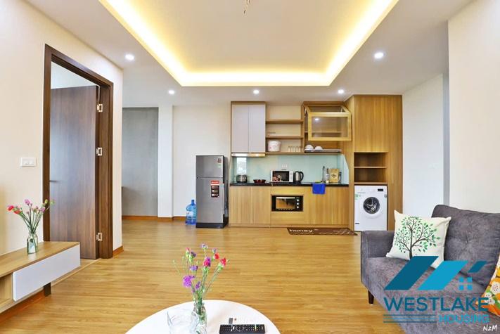 Căn Hộ 2 Phòng Ngủ Mới Đẹp , Hiện Đại View Hồ Thoáng Sáng Cho Thuê Tại Âu Cơ Tây Hồ, Hà Nội