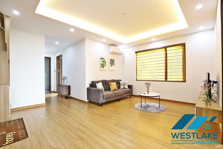 Căn Hộ 2 Phòng Ngủ Mới Đẹp , Hiện Đại View Hồ Thoáng Sáng Cho Thuê Tại Âu Cơ Tây Hồ, Hà Nội