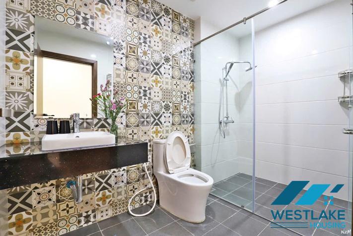 Căn Hộ 2 Phòng Ngủ Mới Đẹp , Hiện Đại View Hồ Thoáng Sáng Cho Thuê Tại Âu Cơ Tây Hồ, Hà Nội