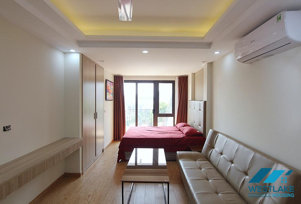 Cho Thuê Căn Hộ Studio Đẹp Hiện Đại Có Ban Công Rộng Tại Âu Cơ Tây Hồ, Hà Nội
