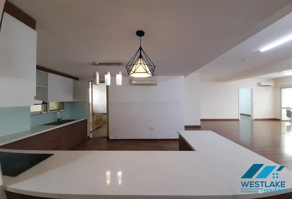 Unfurnished, spacious 4 bedroom apartment for rent in E Tower, Ciputra, Tay Ho, Ha Noi Unfurnished, spacious 4 bedroom apartment for rent in E Tower, Ciputra, Tay Ho, Ha Noi