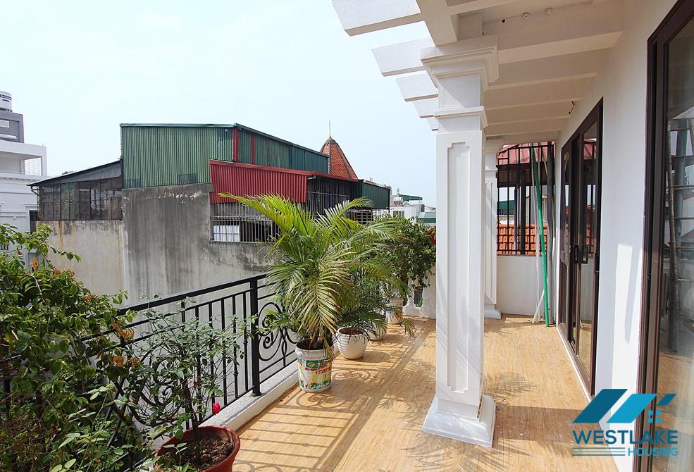 Cho Thuê Căn Hộ Studio Đẹp Có Ban Công Rộng Thoáng Sáng Tại Âu Cơ Tây Hồ, Hà Nội