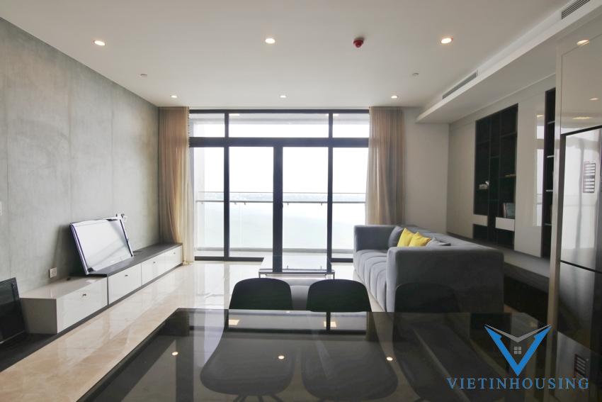 Căn hộ 3 phòng ngủ diện tích lớn toàn bộ view Hồ Tây cho thuê tại Sun Grand City 69B Thụy Khuê