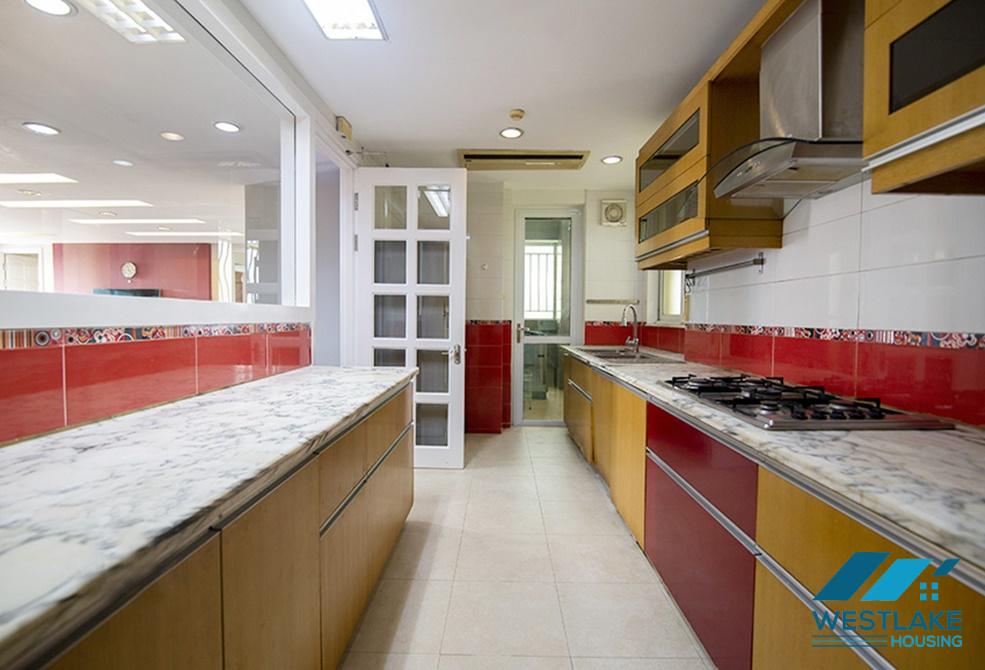 Spacious five bedrooms apartment for rent in E building, Ciputra, Tay Ho, Ha Noi Spacious five bedrooms apartment for rent in E building, Ciputra, Tay Ho, Ha Noi