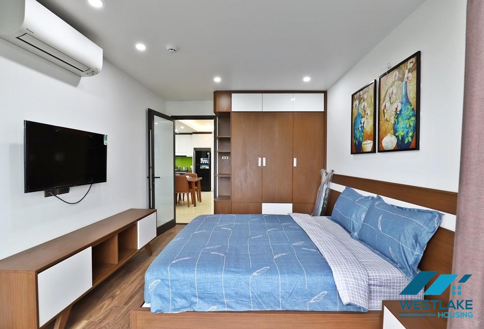 Afordable price 02 bedrooms apartment for rent on Xuan La street, Tay Ho, Ha Noi