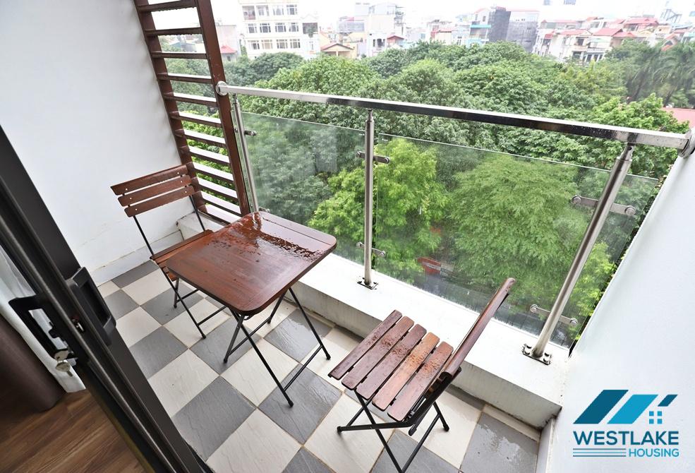 Afordable price 02 bedrooms apartment for rent on Xuan La street, Tay Ho, Ha Noi