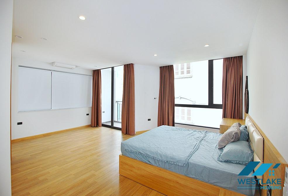 Modern and spacious one bedroom apartment for rent in Lac Long Quan area, Ha Noi