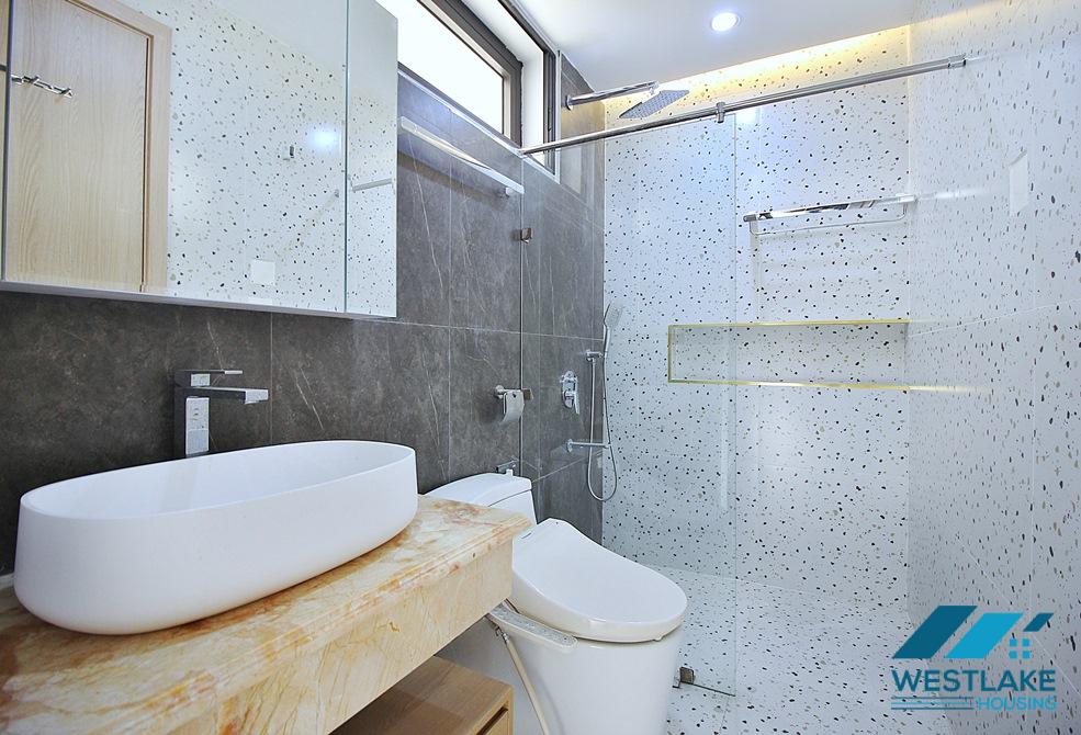 Modern and spacious one bedroom apartment for rent in Lac Long Quan area, Ha Noi