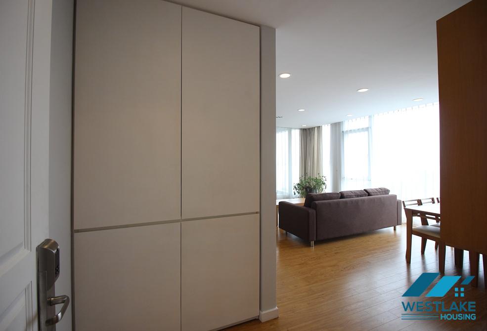 Nice 02 bedroom lakeside apartment for rent in Tay Ho, Ha Noi