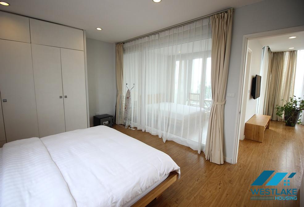 Nice 02 bedroom lakeside apartment for rent in Tay Ho, Ha Noi
