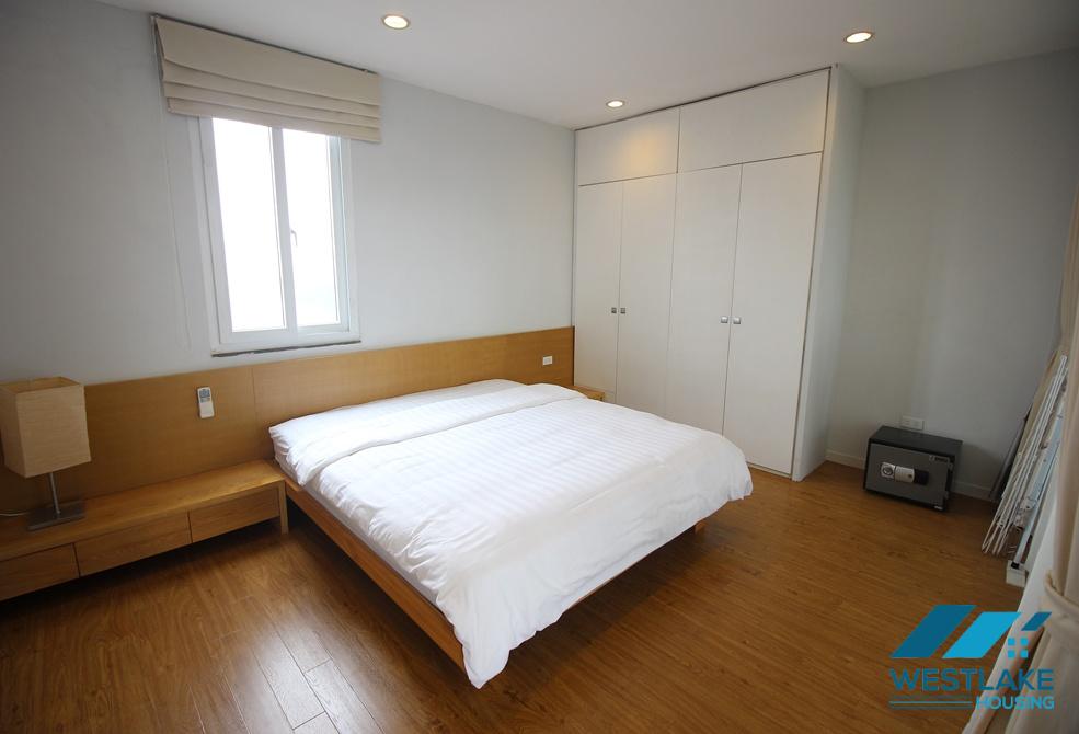 Nice 02 bedroom lakeside apartment for rent in Tay Ho, Ha Noi