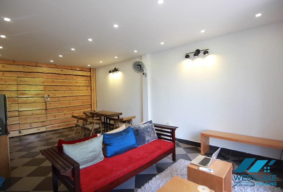 A bright lake side apartment for rent in Vu Mien, Tay Ho