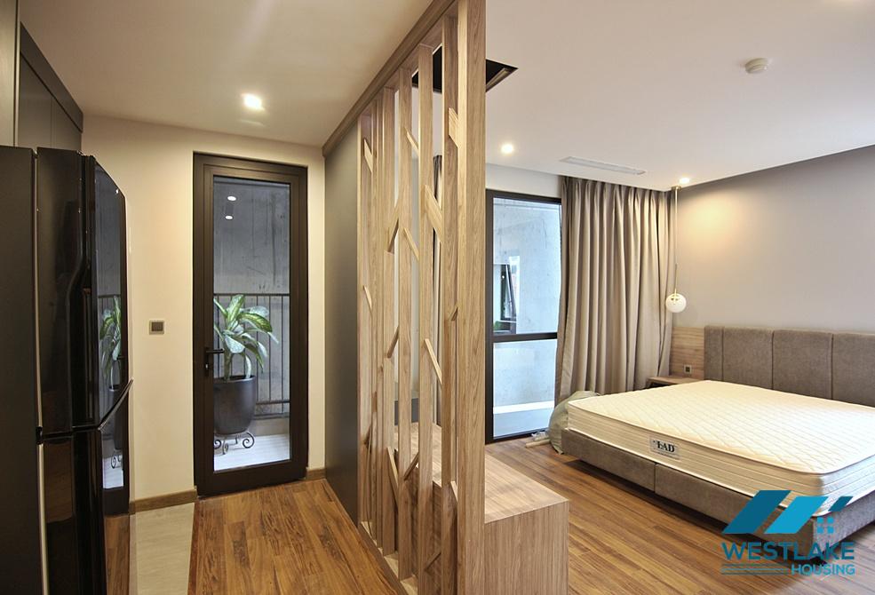 Nice studio apartment for rent on Tu Hoa street, Tay Ho, Ha Noi