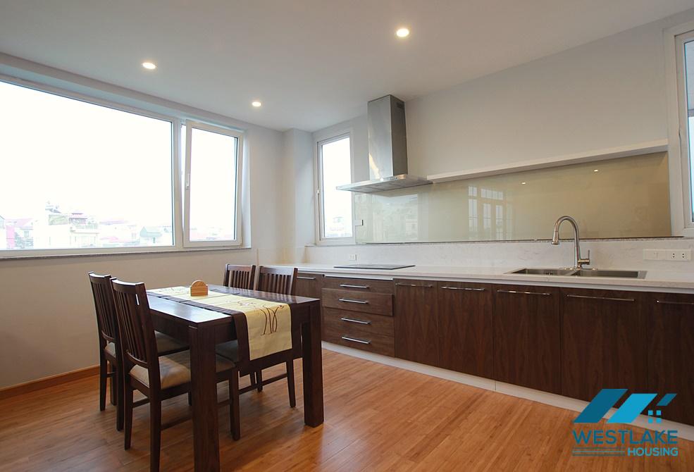 A nice 2 bedroom apartment with lake view for rent in Vu Mien, Tay Ho