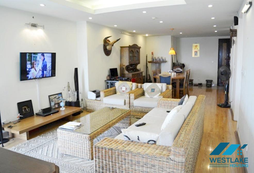 Cho thuê căn hộ 3 phòng ngủ đẹp tại khu đô thị Ciputra, Tây Hồ, Hà Nội