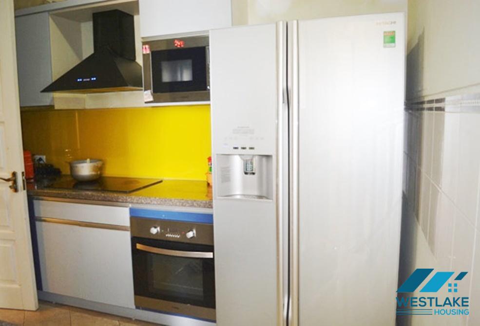 Cho thuê căn hộ 3 phòng ngủ đẹp tại khu đô thị Ciputra, Tây Hồ, Hà Nội