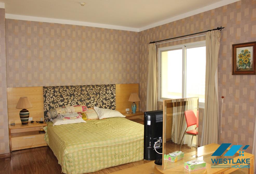 Cho thuê căn hộ 3 phòng ngủ đẹp tại tòa E, Ciputra, Hà Nội