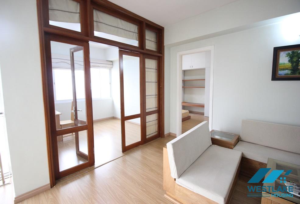 Cho thuê căn hộ 3 phòng ngủ đẹp tại tòa E, khu đô thị Ciputra, Hà Nội