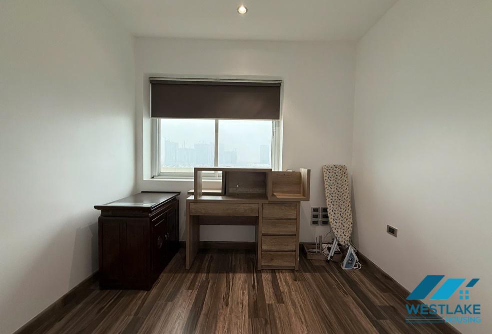 A nice and new 3 bedroom apartment for rent in Ciputra, Tay ho, Ha noi