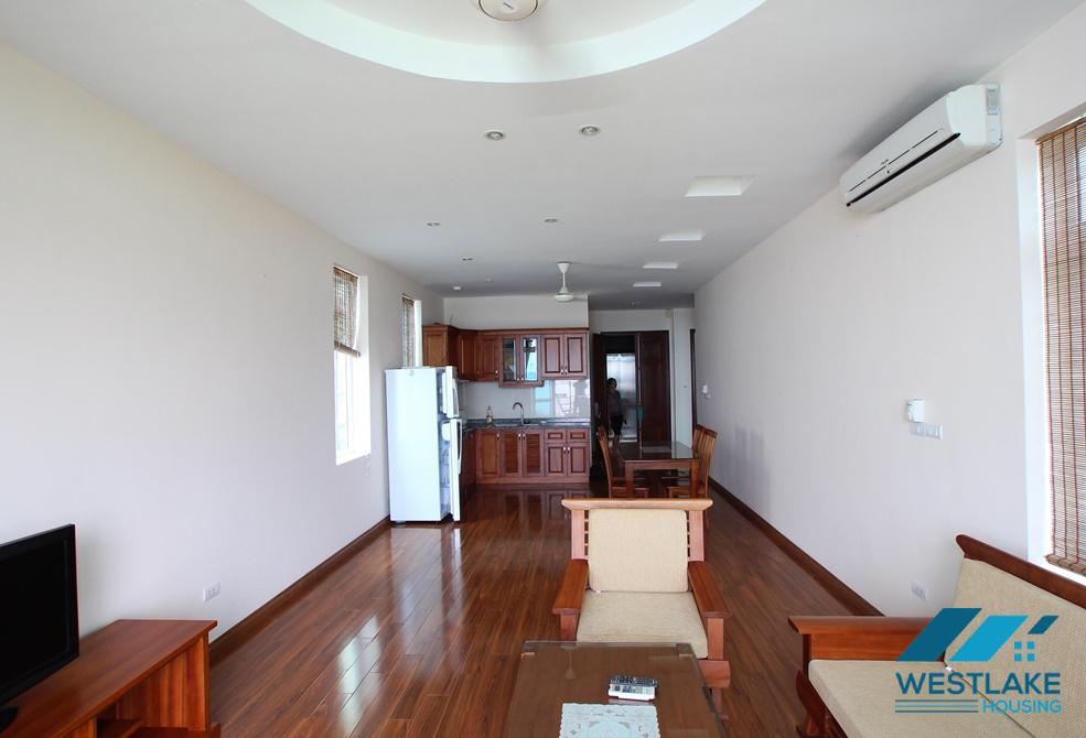 A lake view 2 bedroom apartment for lease in Yen Phu, Tay Ho