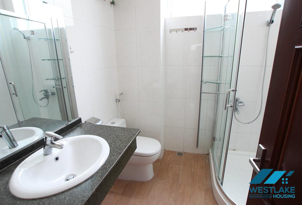 A lake view 2 bedroom apartment for lease in Yen Phu, Tay Ho