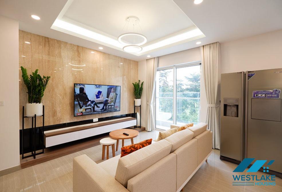 Cho thuê căn hộ 2 phòng ngủ đẹp và hiện đại tại khu đô thị Ciputra, Tây Hồ, Hà Nội
