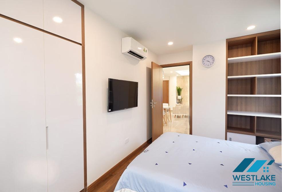 Cho thuê căn hộ 2 phòng ngủ đẹp và hiện đại tại khu đô thị Ciputra, Tây Hồ, Hà Nội