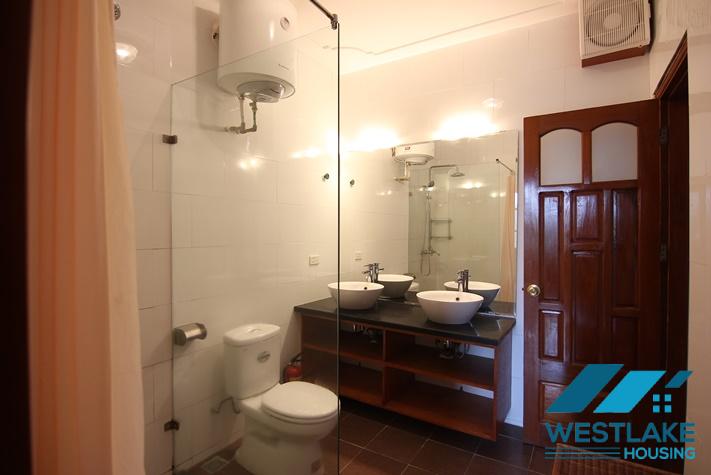 Biệt Thự 5 Phòng Ngủ Đẹp Rộn Rãi, Sáng Thoáng Cho Thuê Tại Tây Hồ, Hà Nội