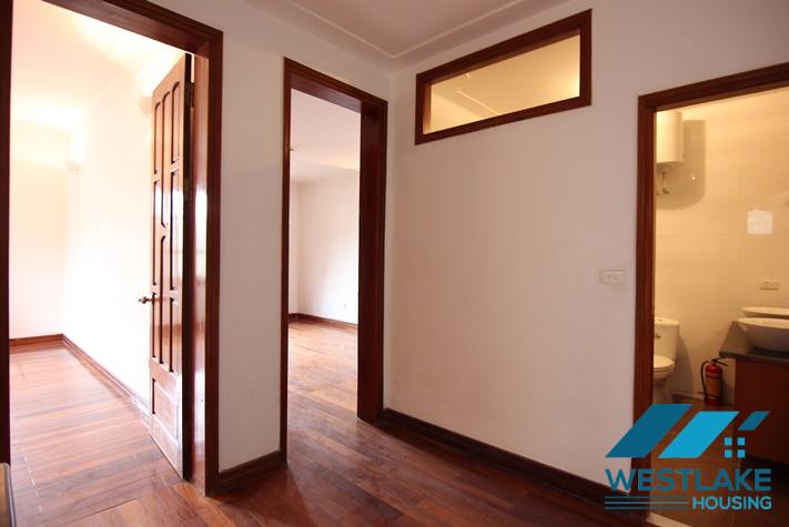 Biệt Thự 5 Phòng Ngủ Đẹp Rộn Rãi, Sáng Thoáng Cho Thuê Tại Tây Hồ, Hà Nội