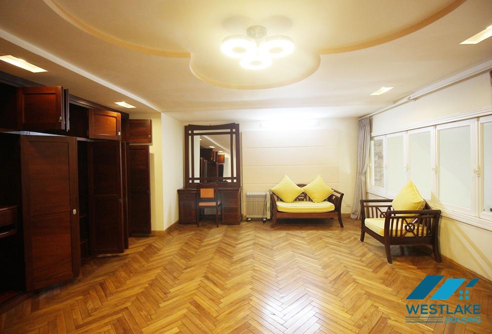 A spacious and elegant 4 bedroom apartment for rent in Ciputra