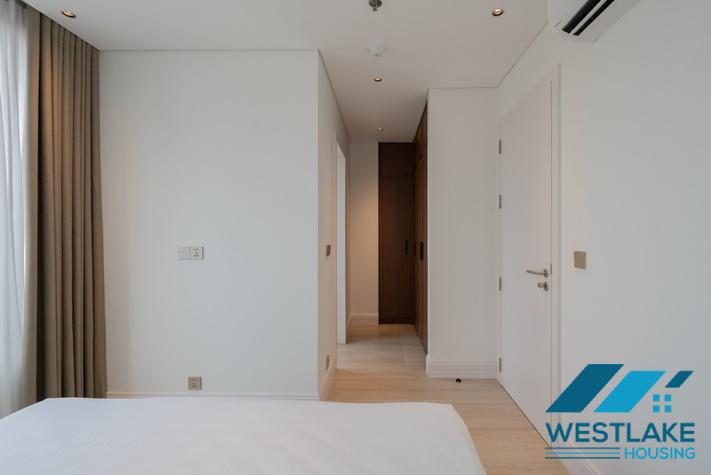 Cho Thuê Căn Hộ 02 Phòng Ngủ Mới Đẹp Hiện Đại, Ban Công View Hồ Thoáng Mát Tại Tây Hồ, Hà Nội